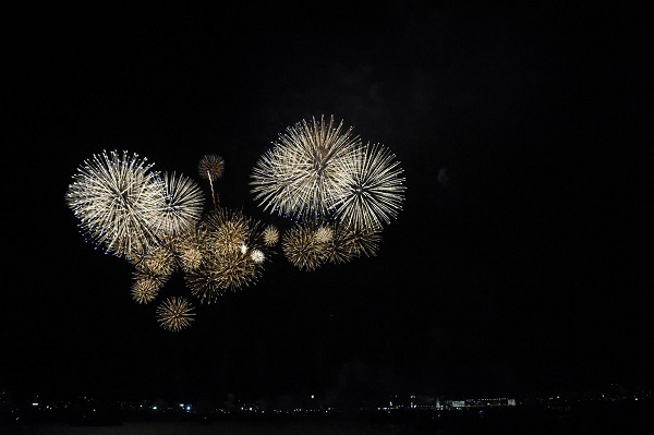 琉球海炎祭 日本一早い花火大会クルーズ イベント情報 沖縄のダイビングショップ